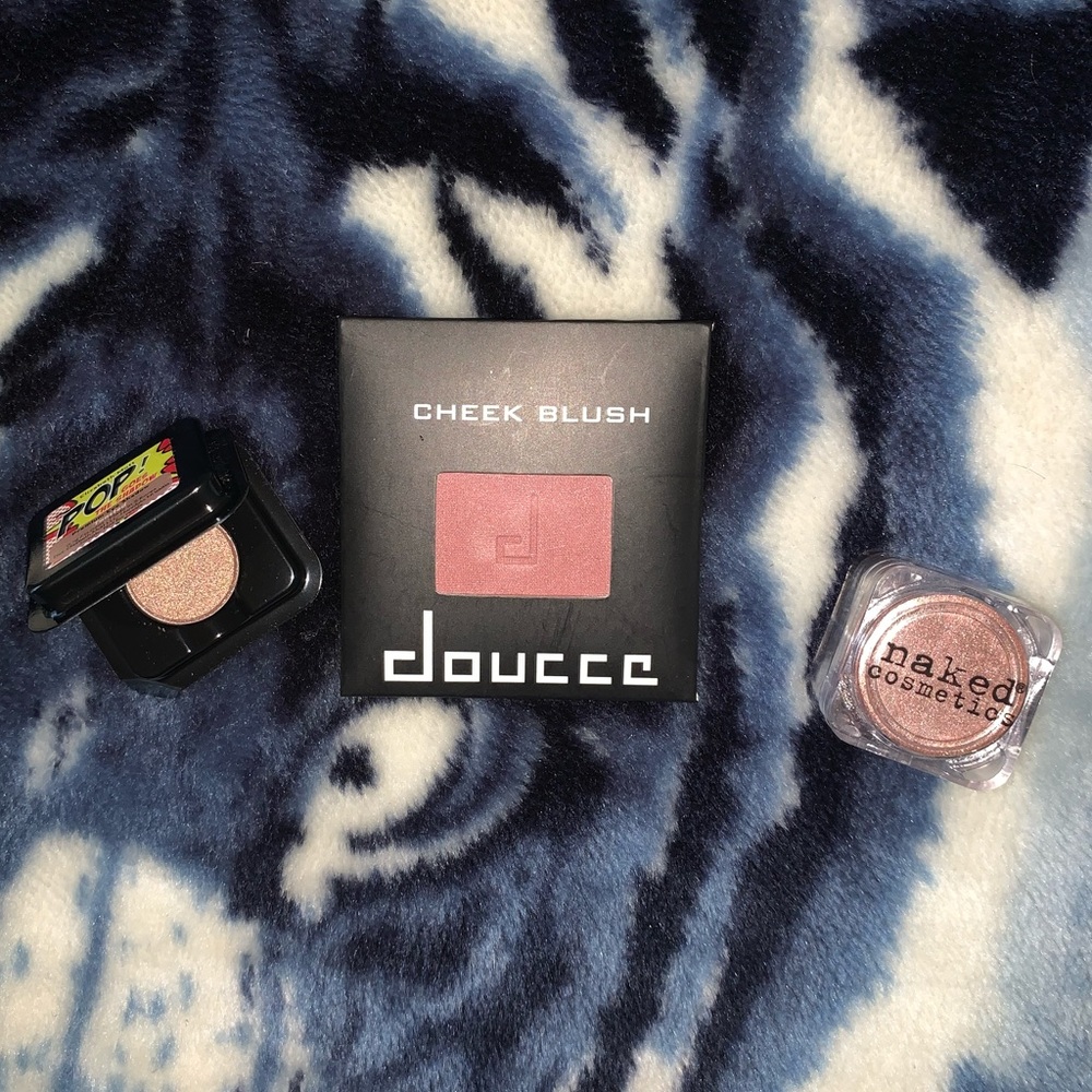 🆕 Eyeshadow & Blush Trio